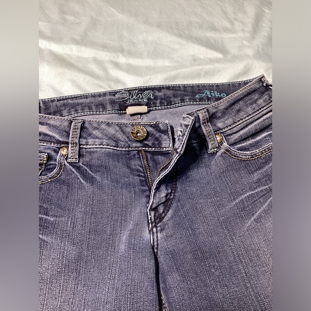 Silver Jeans Aiko Bootcut Medium Wash Size 27X31 (US 4) - Picture 9 of 15
